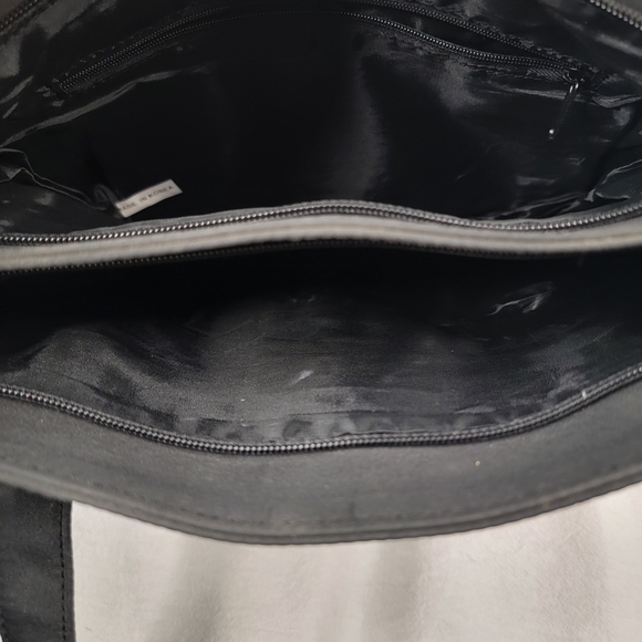 Black Nylon Multi-Pocket Organizer Tote Shoulder Bag Travel Work Silver Hardware - Picture 3 of 4